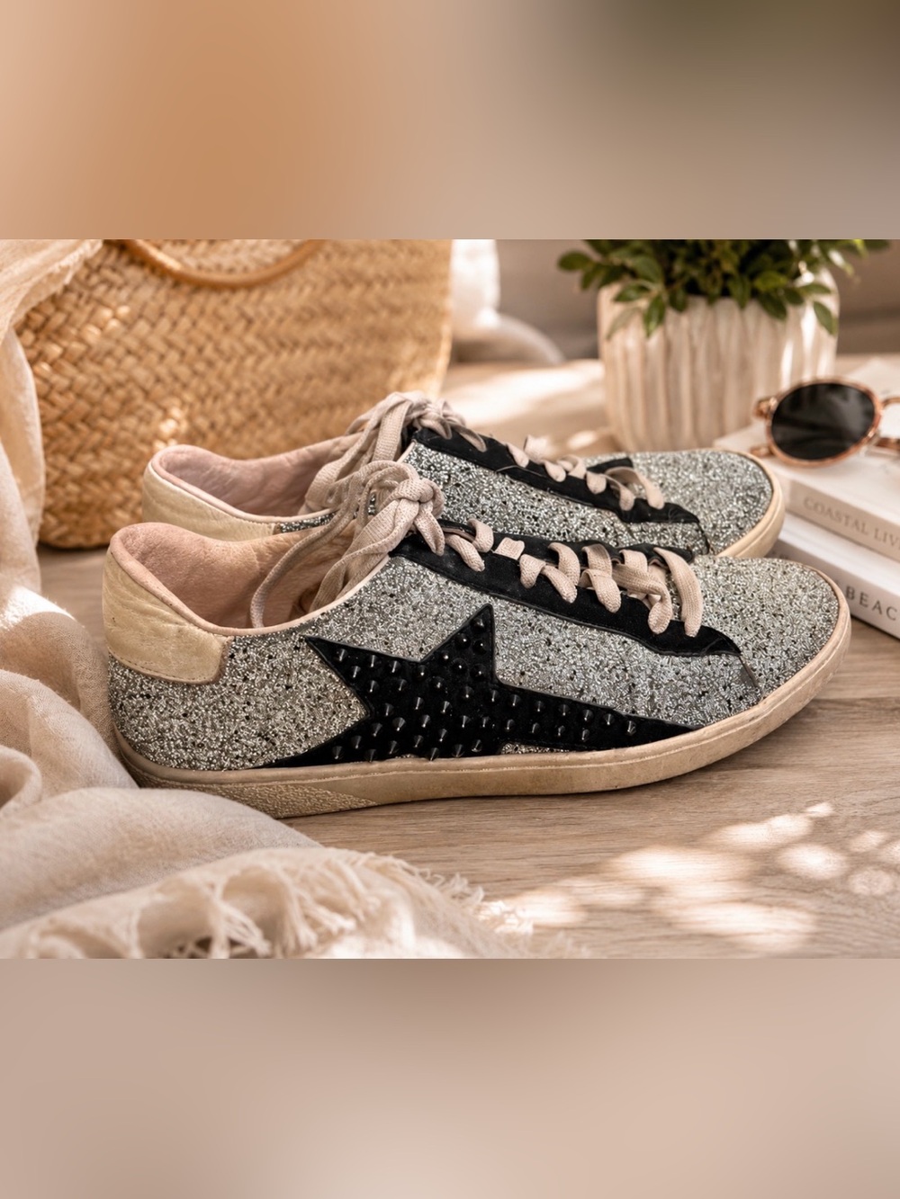 Lola Cruz leather silver Glitter with black Star accent sneakers 39/8.5
